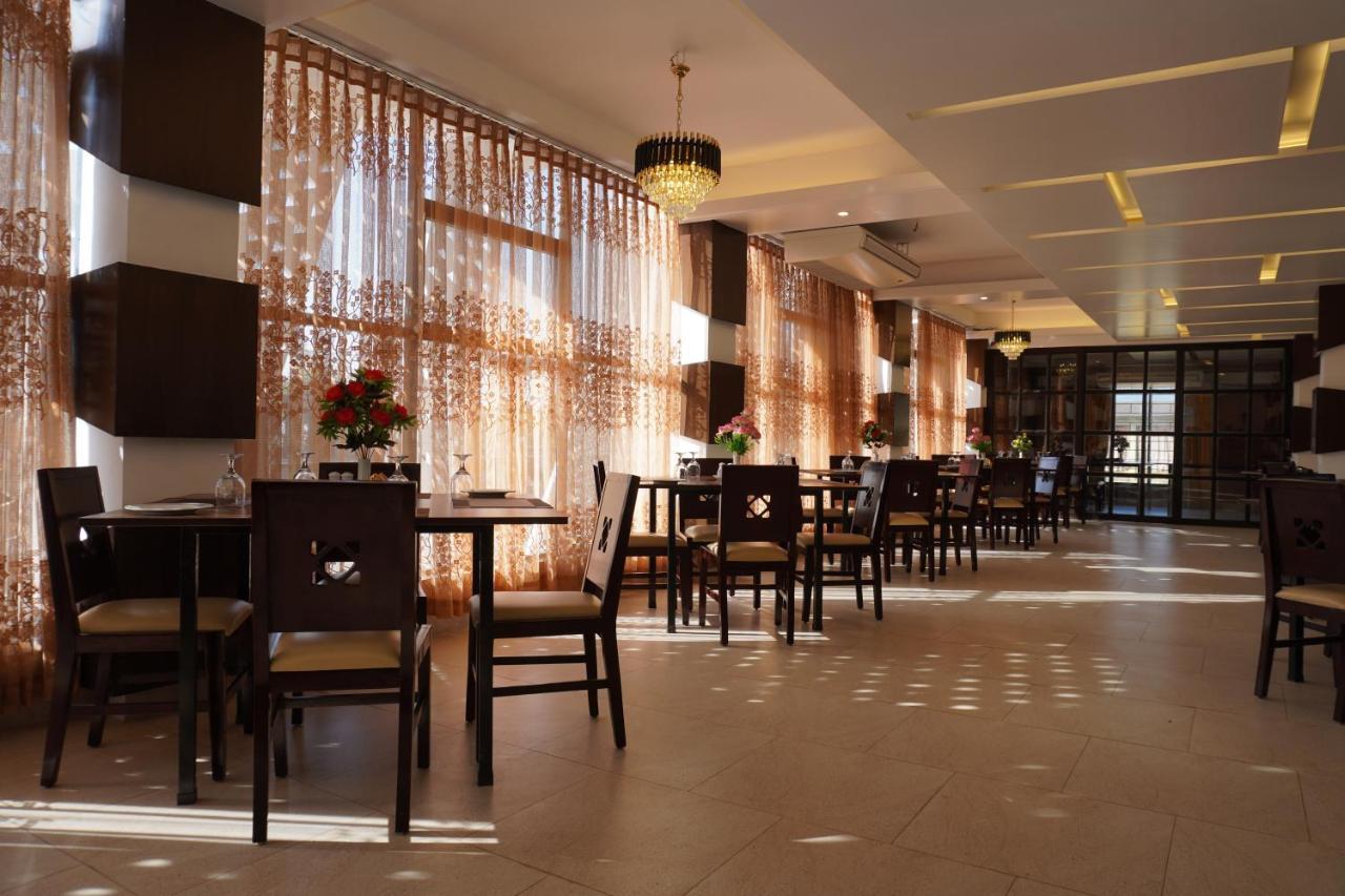 Shada Pathor Hotel & Resort Companiganj Exteriör bild